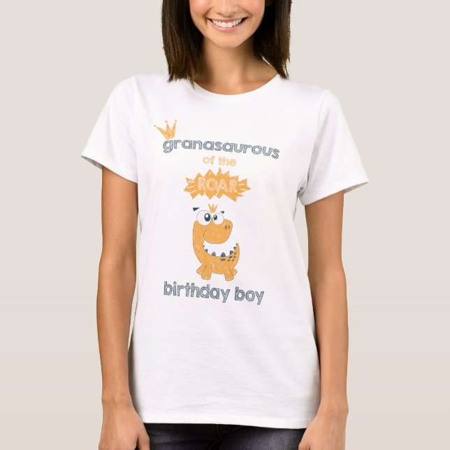 ROAR Personlig Dinosaur Birthday Grandmor T Shirt (Framsida)