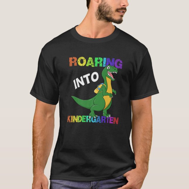 Roaring Kindergarten Dinosaur T Rex Back to school Shirt (Framsida)