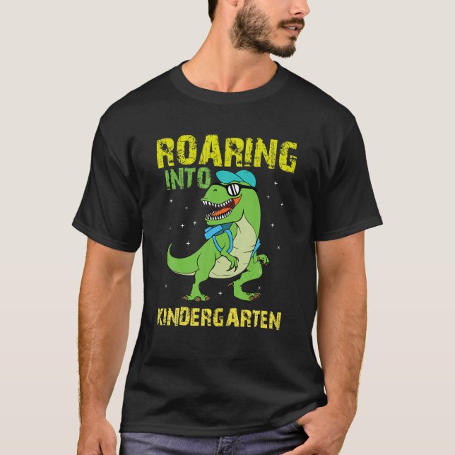 Roaring Kindergarten Dinosaur T Rex Back to school Shirt (Framsida)
