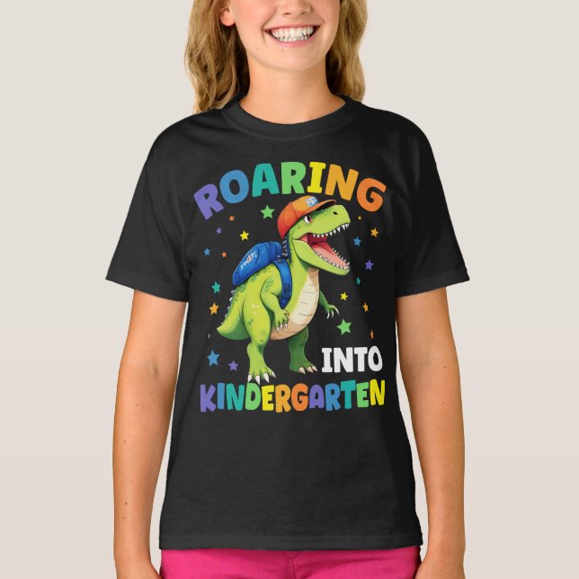 Roaring Kindergarten Dinosaur T Rex Back to school T Shirt (Framsida)