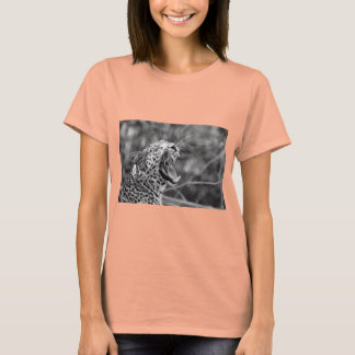 Roaring Leopard T-shirt