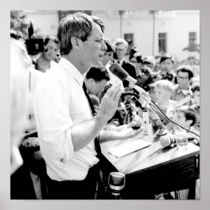 Robert Kennedy talade inför en folkgrupp Poster