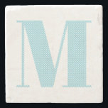 Robin Egg Blue och White Polka Dot Monogram Stenunderlägg<br><div class="desc">Byt ljusblå färg i det enkla brev monogrammet. Behålla monogramtexten lagrar bakom den vita polka-punktens sömlösa platta grafik för att underhålla detta tema. Produkten är designad för behålla av den vita bakgrunden färg. Skapa din egen monogramtypografiktextdesign.</div>