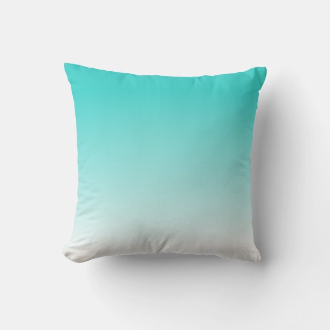 Robin's Egg Blue Gradient Fading Dekorativ kudde (Framsida)