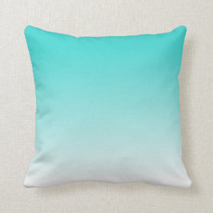 Robin's Egg Blue Gradient Fading Dekorativ kudde