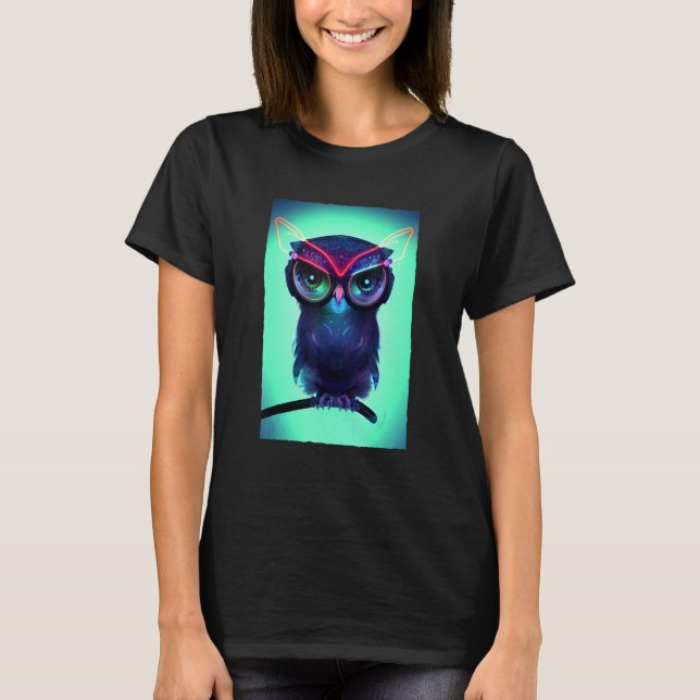 Robot Owl   Cute Cybernetic Science Fiction Owl T Shirt (Framsida)