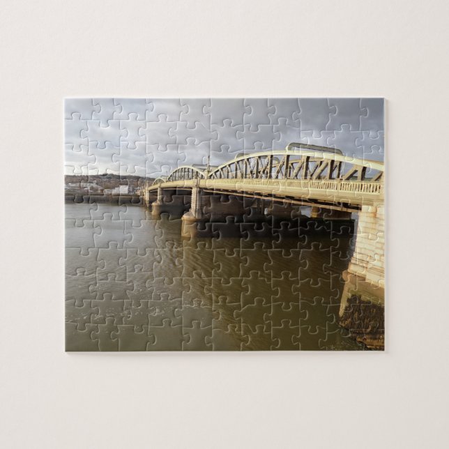 Rochester Bridge Jigszle Puzzle Pussel (Horisontell)