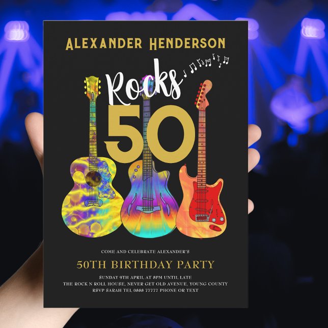 Rock and Roll 50-års födelsedagsfest Inbjudningar (Rock and roll 50th birthday invitation for him funky guitars cool modern gold typography on black)