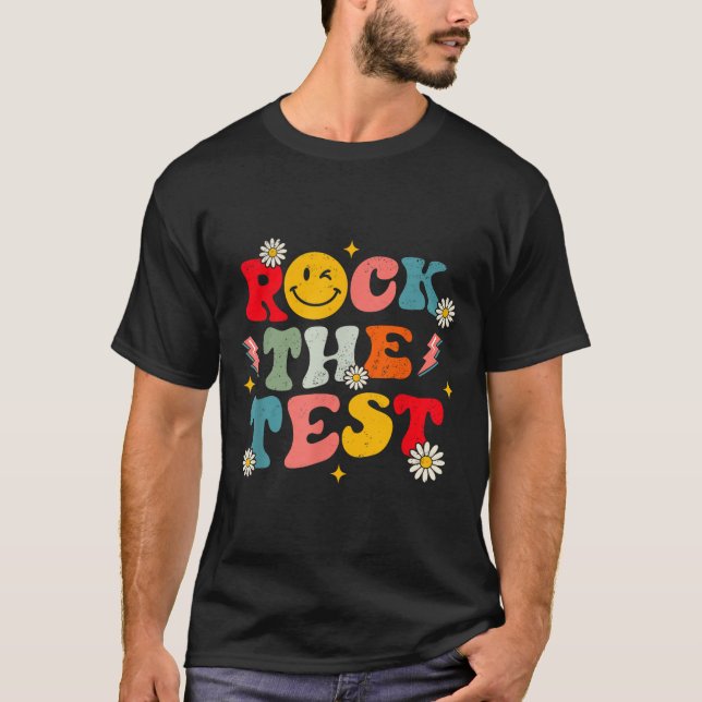 Rock The Test Testing Day Retro Motivational Teach T Shirt (Framsida)