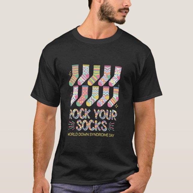 Rocka dina strumpor Världsdagen för Downs syndrom  T Shirt (Framsida)