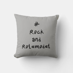 #RockandRolemodel - Black. Kudde