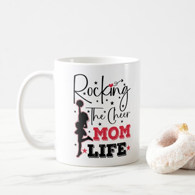 Rockar Cheer-mammans Liv Roligt Cheerleading Coolt Kaffemugg (Med munk)