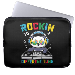 Rockar Efter En Annorlunda Melodi Panda Autismmedv Laptop Fodral