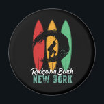 Rockaway Beach New York Vintage Retro Surfing Magnet<br><div class="desc">Vintagens ritbordsdesign för surfare som surfar i kärlek och rider över havet vinkart. Coola sommar helgdag, påsklov varor för dem som njuter av hett sol, tropiskt väder, solbadning under handflatan träd. Grunge och misströstan till bäran medan du njuter av stranden party och sjunger runt brasan. Underbar souvenir, julklapp och födelsedagspresent...</div>