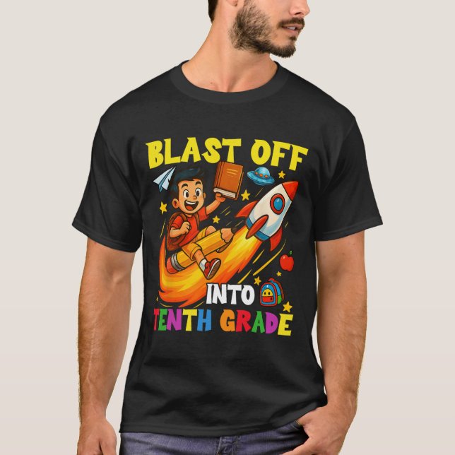 Rocket Blast Off Into Sophomore Funny Back To Scho T Shirt (Framsida)