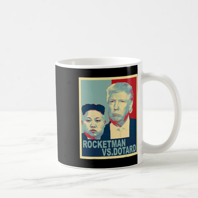 Rocketman Vs The Dotard Kim Jong Un Rolig Trump Me Kaffemugg (Höger)