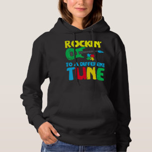 Rockin till olika Tune Guitar Autism Awareness M T Shirt