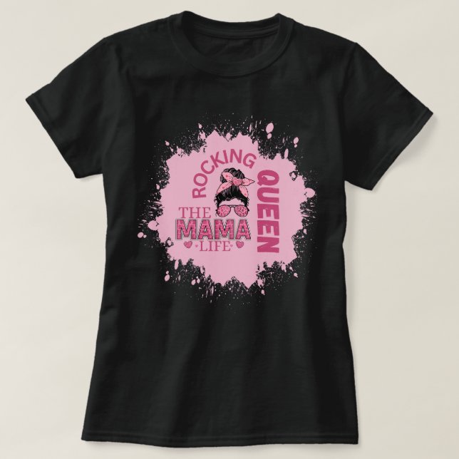 Rocking the Mama life  T Shirt (Design framsida)