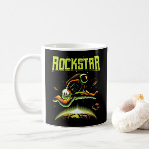 Rockstar astronaut spelar gitarr i rymden kaffemugg