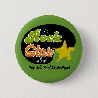 Rockstjärna vid natt - dagjobbfastighetsmäklare knapp