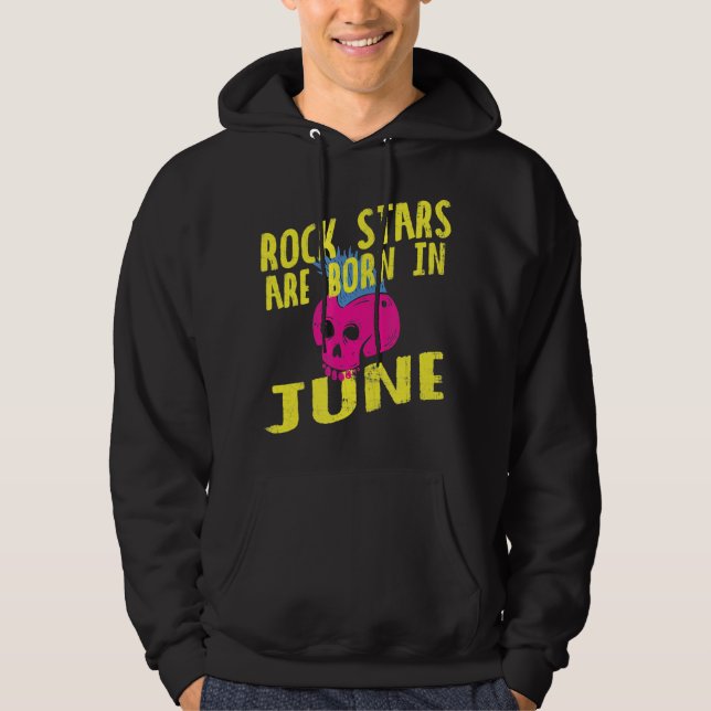 Rockstjärnor föds upp i juni för barn och Vuxnor Hoodie (Framsida)