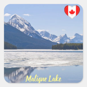 Rocky mountains som återspeglar Maligne Sjö Fyrkantigt Klistermärke