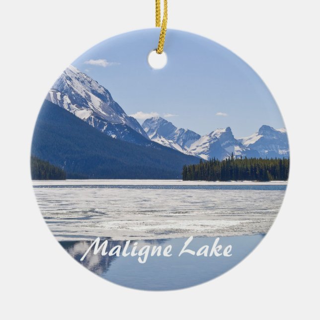 Rocky mountains som återspeglar Maligne sjö Julgransprydnad Keramik (Framsidan)