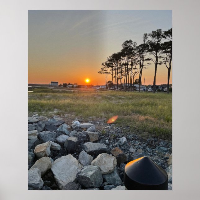 Rocky Waterscape Sunset Photo Poster (Framsidan)