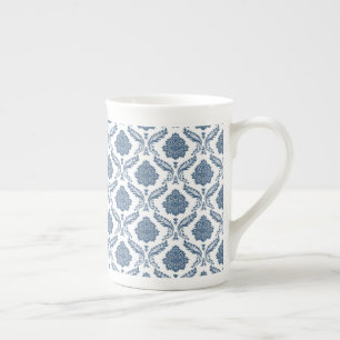Rococo Damask Liten Mönster Blå på Vit Benporslin Mugg