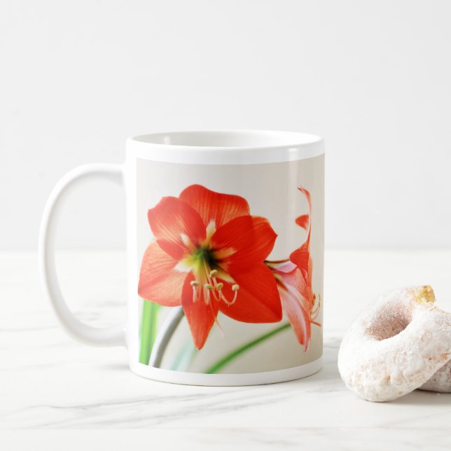 Röd Amaryllisblomma Kaffemugg (Med munk)
