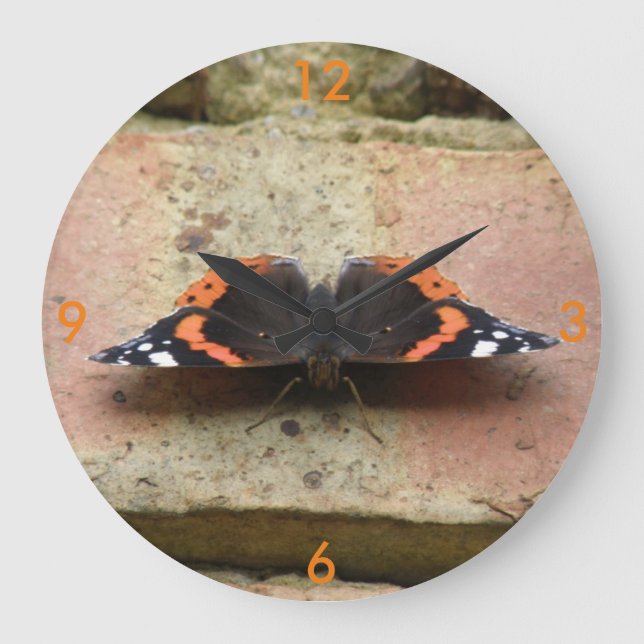 Röd amiral Butterfly Wall Clock Stor Klocka (Framsida)