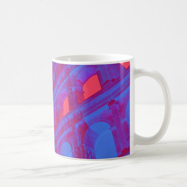 Röd, blå digital konst av Colosseum och statue Kaffemugg (Höger)