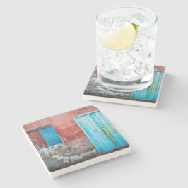 Röd, blå och grått vägg, dörr och fönster stenunderlägg