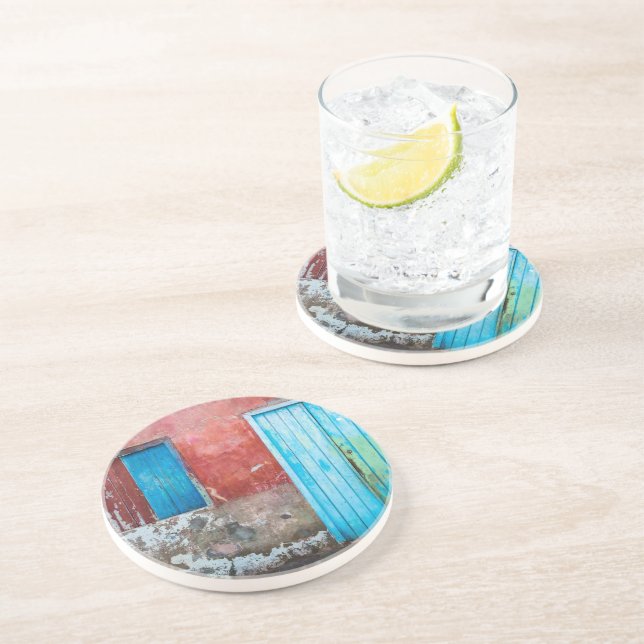 Röd, blå och grått vägg, dörr och fönster underlägg (Sidan)