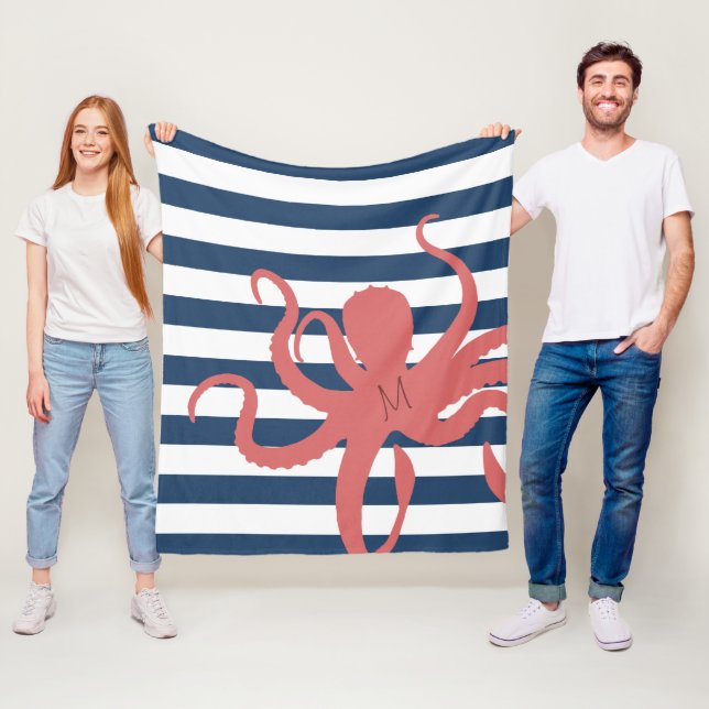 Röd bläckfisk modern strand vit marinblå randig fleecefilt (På plats)