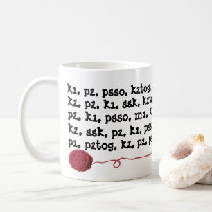 Röd boll för stickmönsteranvisningsgarn kaffemugg