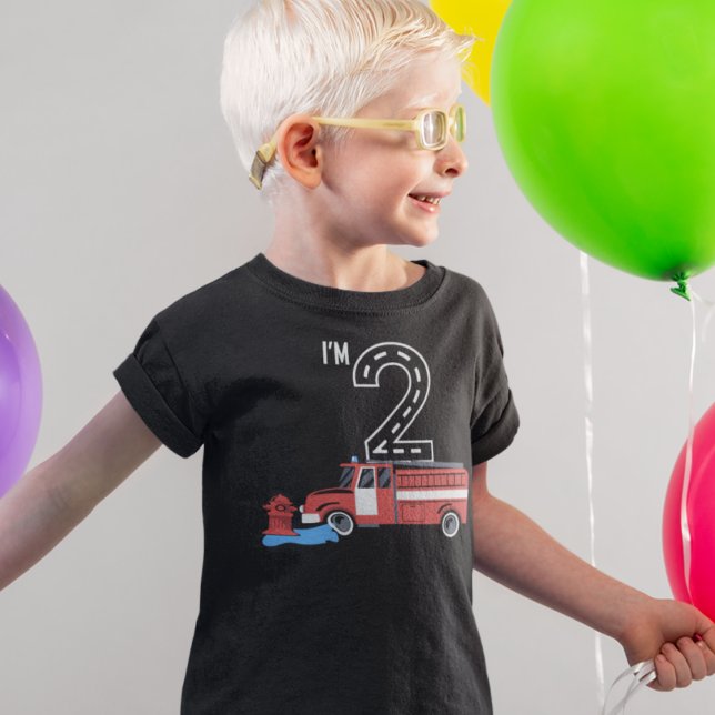 Röd brandman brandman 2-års födelsedags pojke t-sh t shirt (Skapare uppladdad)