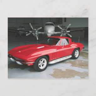 Röd Chevrolet Corvette vykort