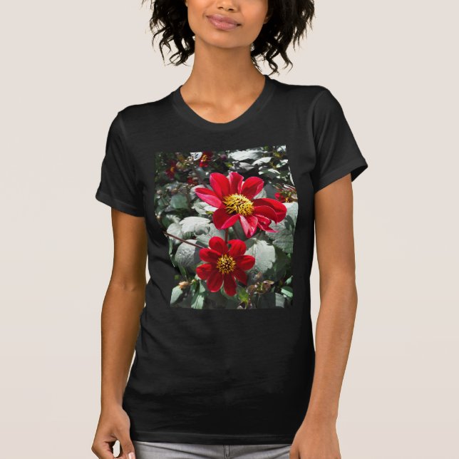 röd daisy/daisy blommor t-shirt (Framsida)