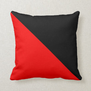 Röd dekorativ kudde