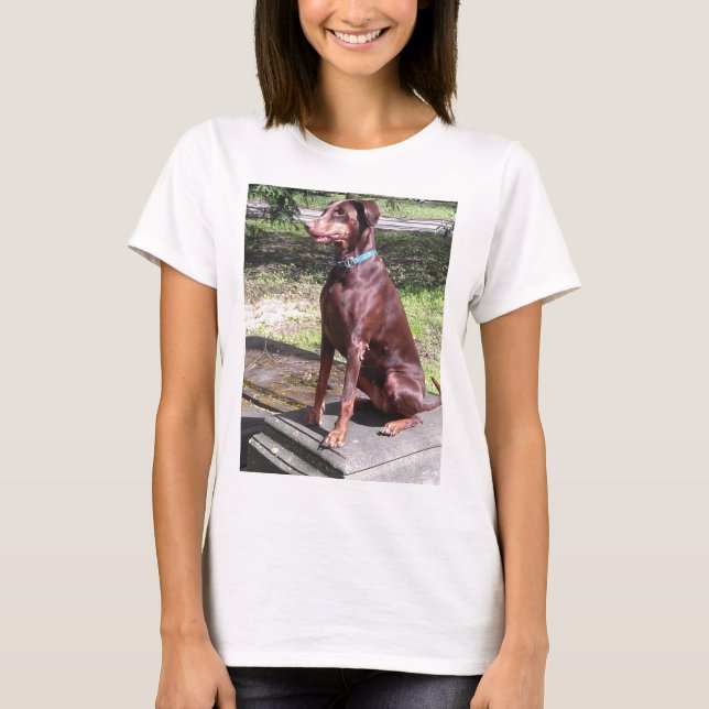 röd doberman tee shirt (Framsida)