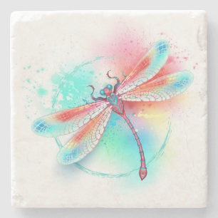 Röd dragonfly på vattenfärgsbakgrund stenunderlägg