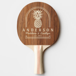 Röd ek trä ananas bröllopsbåge & namn pingisracket
