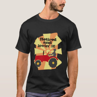 Röd eller grön traktorpensionT-tröja T-shirt