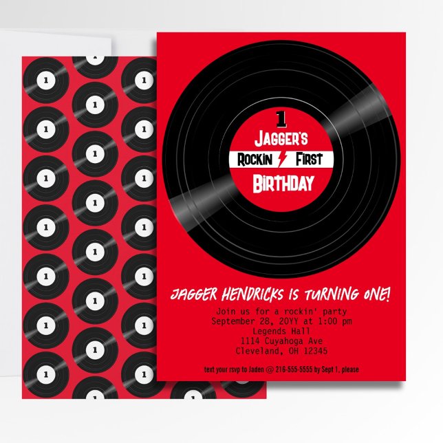 Röd etikett på vinylskivans första födelsedag inbjudningar (Vinyl record rock and roll first birthday invitation.)