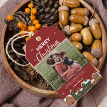 Röd Festlig By Merry Christmas Foto Favor