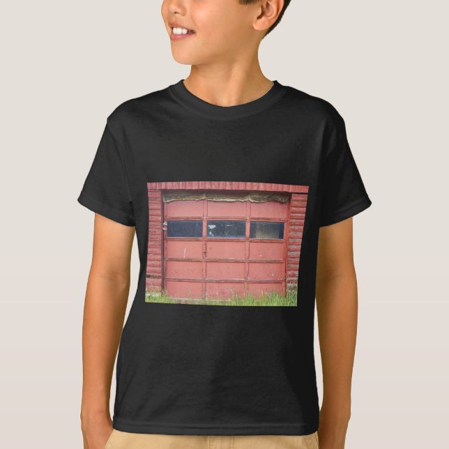 Röd garagedörr t-shirt (Framsida)