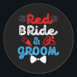 Röd groda och glupska Bröllop Giftermål Party 4 Runt Klistermärke<br><div class="desc">Röd grode och groom funny Bröllop Giftermål Party den 1 juli 1994</div>