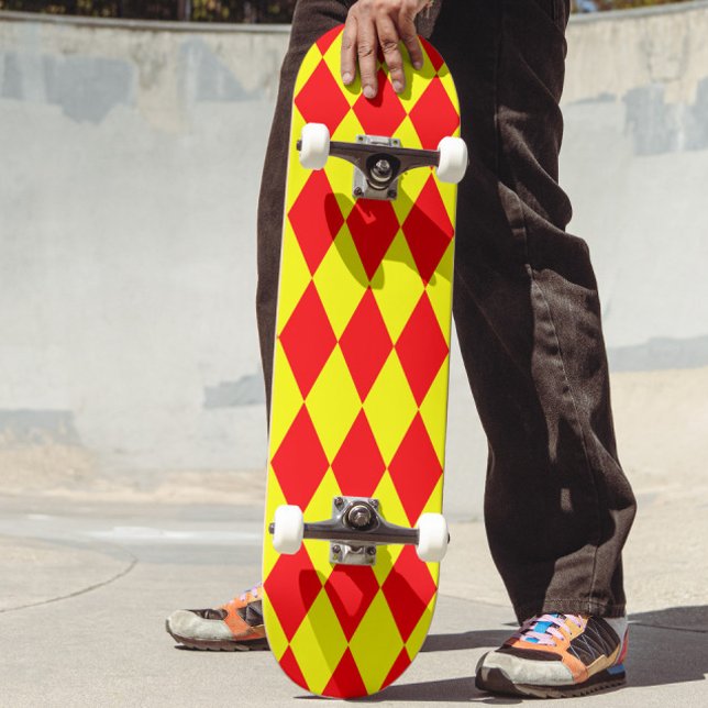 Röd gul harlekinrutig design  mini skateboard bräda 18,5 cm (Skapare uppladdad)