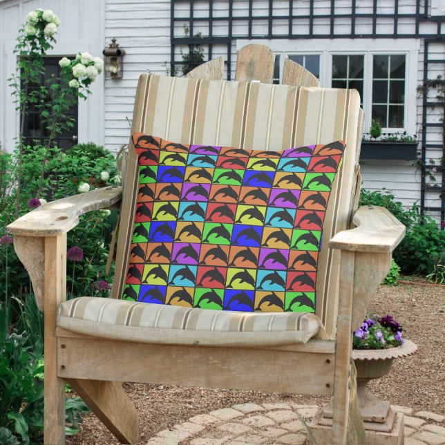 Röd Gult Turkos och andra Färg-delfiner Kudde (Skapare uppladdad)